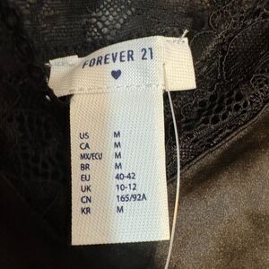 NWT Forever‎ 21 M Tank Top Black Lace Detail Sleeveless Camisole Blouse